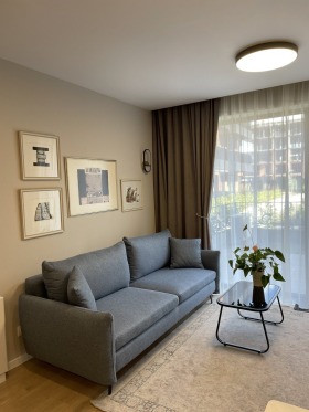 Обява Дава под наем 2-СТАЕН,град София, Хладилника