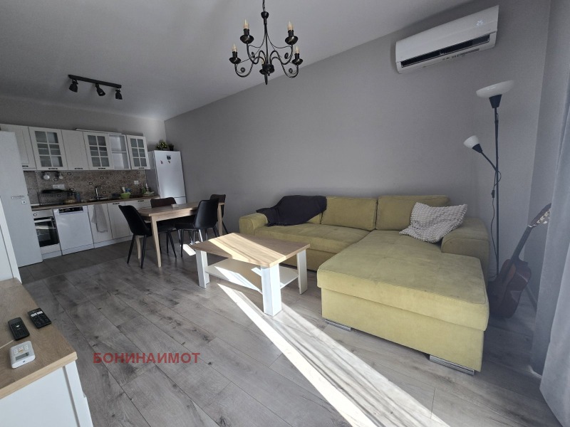 Под наем 2-СТАЕН, град Пловдив, Кършияка • 550 € • 24811160 1 — Holmes.bg Под наем 2-СТАЕН, град Пловдив, Кършияка • 550 € • 24811160 1