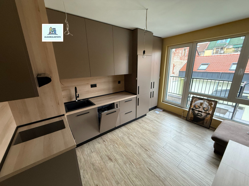 Под наем 2-СТАЕН, град София, Център • 700 € • 35869743 1 — Holmes.bg Под наем 2-СТАЕН, град София, Център • 700 € • 35869743 1