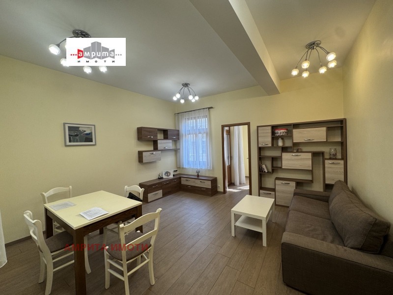 Под наем 4-СТАЕН, град София, Център • 1300 € • 27765900 1 — Holmes.bg Под наем 4-СТАЕН, град София, Център • 1300 € • 27765900 1