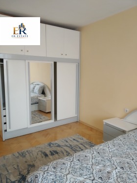 Обява Дава под наем 4-СТАЕН,град Плевен, Широк център>