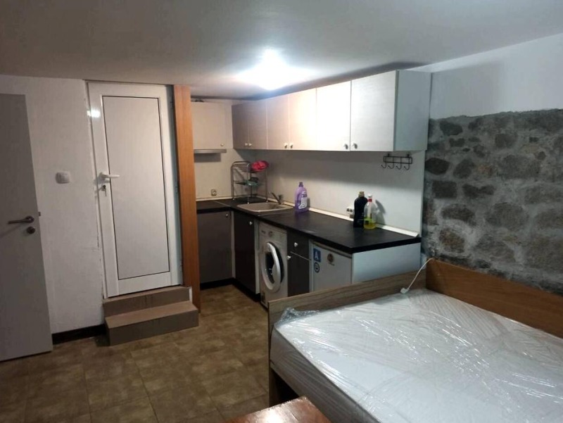 Под наем 1-СТАЕН, град Пловдив, Център • 143 € / 279.68 лв. • 76932420 1 — Holmes.bg Под наем 1-СТАЕН, град Пловдив, Център • 143 € / 279.68 лв. • 76932420 1