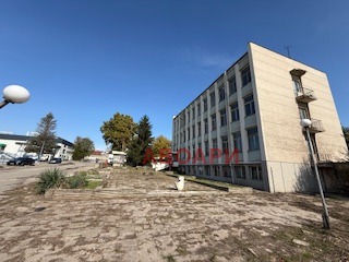 Под наем ОФИС, град Добрич, Промишлена зона - Север • 3600 лв. / 1840.65 € • 70705180 1 — Holmes.bg Под наем ОФИС, град Добрич, Промишлена зона - Север • 3600 лв. / 1840.65 € • 70705180 1