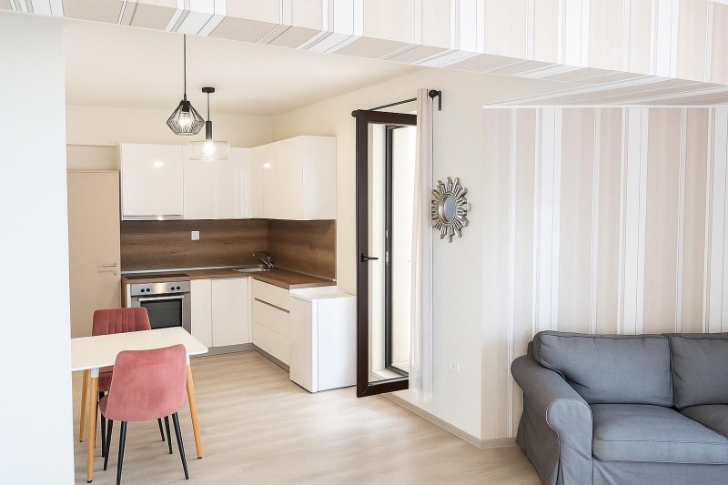 Под наем 2-СТАЕН, град Пловдив, Христо Смирненски • 409 € / 799.93 лв. • 43770215 1 — Holmes.bg Под наем 2-СТАЕН, град Пловдив, Христо Смирненски • 409 € / 799.93 лв. • 43770215 1