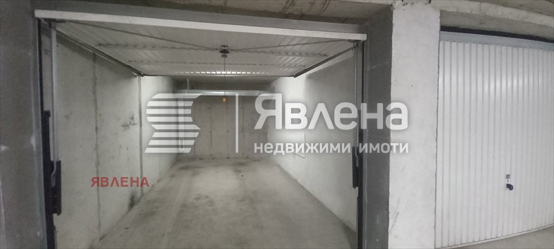 Дава под наем Гараж, Паркомясто град София , Център , 17 кв.м | 57901520 — Imoti.com Дава под наем Гараж, Паркомясто град София , Център , 17 кв.м | 57901520