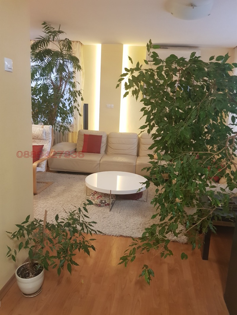 Под наем 3-СТАЕН, град София, Мусагеница • 820 € / 1603.78 лв. • 22979206 1 — Holmes.bg Под наем 3-СТАЕН, град София, Мусагеница • 820 € / 1603.78 лв. • 22979206 1