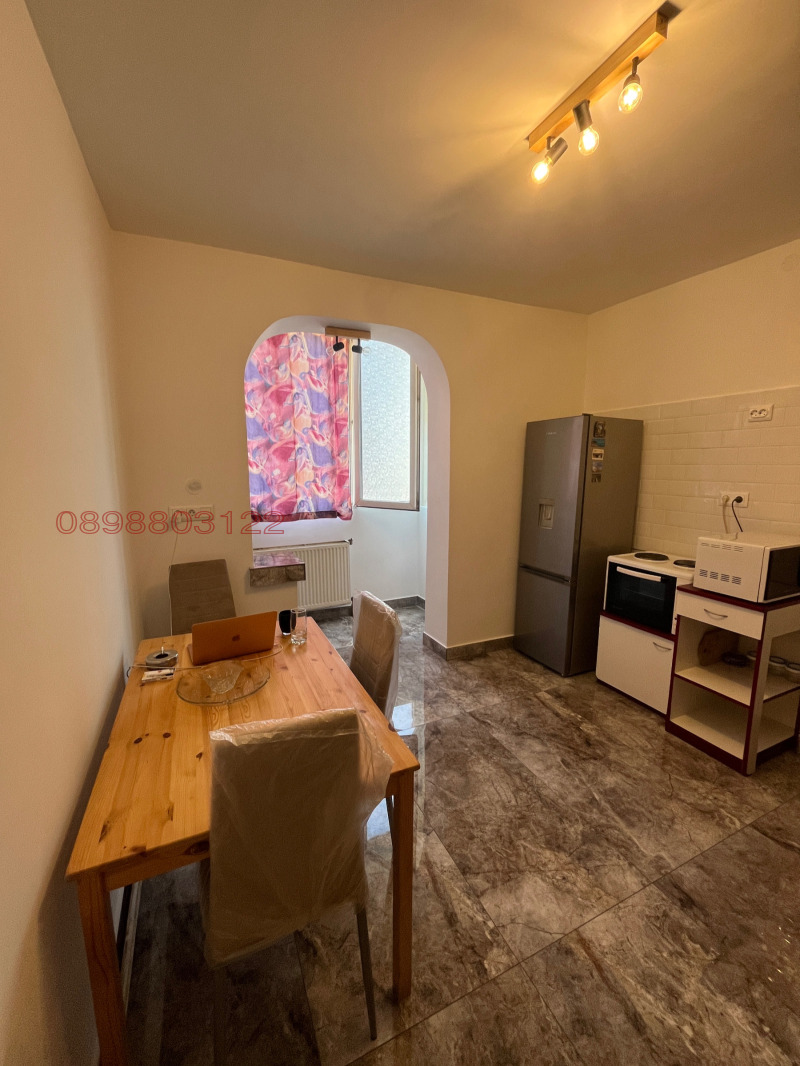 Под наем 3-СТАЕН, град Кюстендил, Център • 340 € / 664.98 лв. • 40255748 1 — Holmes.bg Под наем 3-СТАЕН, град Кюстендил, Център • 340 € / 664.98 лв. • 40255748 1