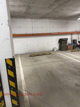 ГАРАЖ, ПАРКОМЯСТО, 22 m2 - Holmes.bg ГАРАЖ, ПАРКОМЯСТО, 22 m2