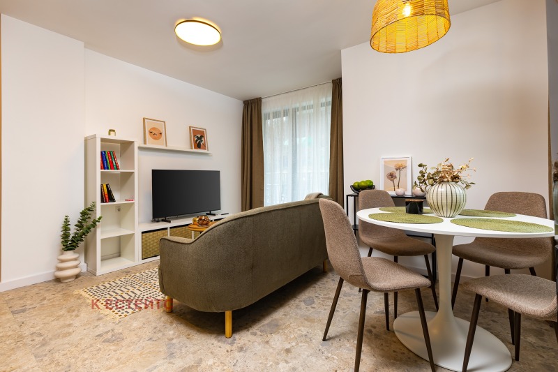 Под наем 3-СТАЕН, град Пловдив, Младежки Хълм • 1350 € • 85745182 1 — Holmes.bg Под наем 3-СТАЕН, град Пловдив, Младежки Хълм • 1350 € • 85745182 1