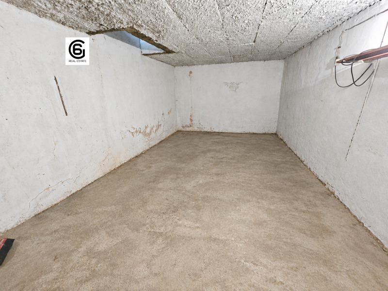 Под наем ГАРАЖ, ПАРКОМЯСТО, град София, Гео Милев • 200 € • 31555629 1 — Holmes.bg Под наем ГАРАЖ, ПАРКОМЯСТО, град София, Гео Милев • 200 € • 31555629 1