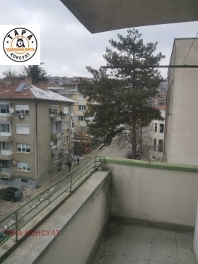 Четеристайни апартаменти под наем в град Велико Търново - изображение 5 