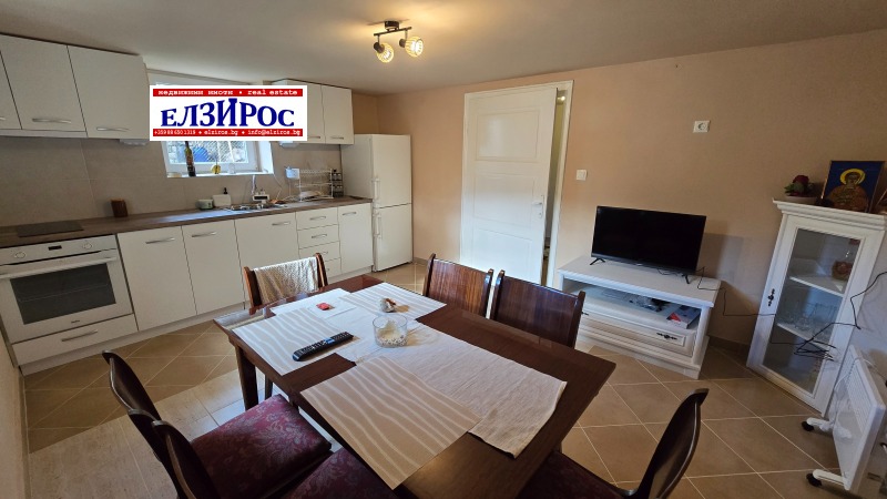 Под наем ЕТАЖ ОТ КЪЩА, град Кюстендил, Никола Въжаров • 550 лв. / 281.21 € • 38130421 1 — Holmes.bg Под наем ЕТАЖ ОТ КЪЩА, град Кюстендил, Никола Въжаров • 550 лв. / 281.21 € • 38130421 1