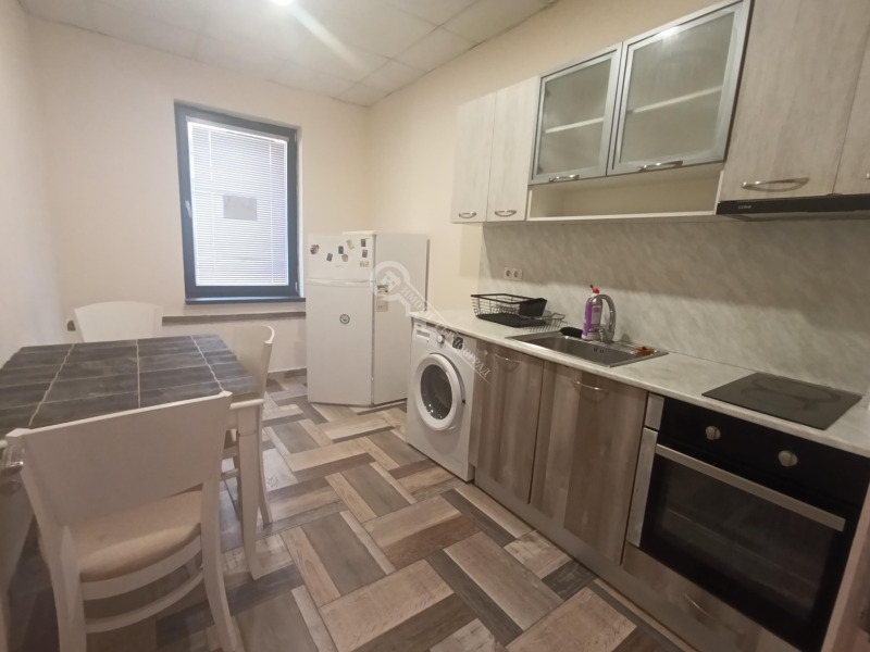 Под наем 4-СТАЕН, град Велико Търново, Център • 450 € / 880.12 лв. • 93680176 1 — Holmes.bg Под наем 4-СТАЕН, град Велико Търново, Център • 450 € / 880.12 лв. • 93680176 1