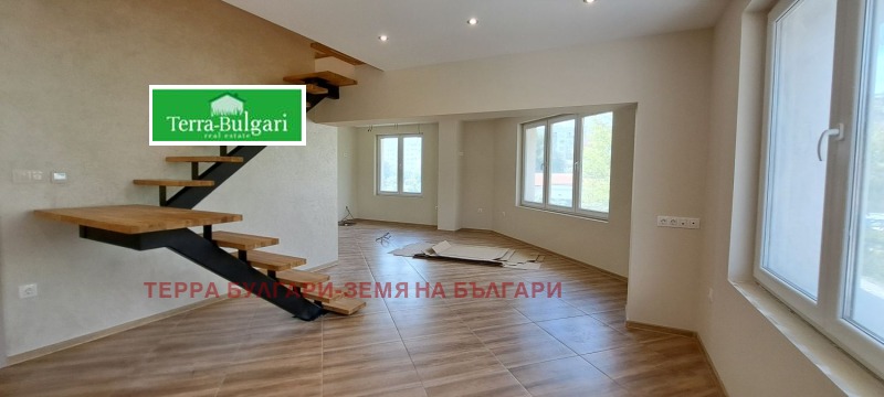 Под наем 3-СТАЕН, град Перник, Изток • 700 € / 1369.08 лв. • 74360420 1 — Holmes.bg Под наем 3-СТАЕН, град Перник, Изток • 700 € / 1369.08 лв. • 74360420 1