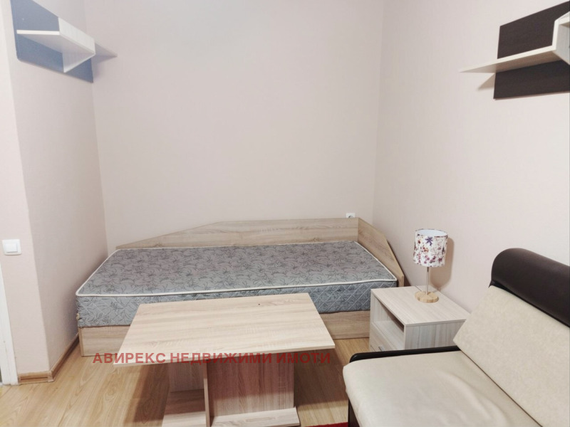 Под наем 1-СТАЕН, град Пловдив, Център • 300 € / 586.75 лв. • 65861556 1 — Holmes.bg Под наем 1-СТАЕН, град Пловдив, Център • 300 € / 586.75 лв. • 65861556 1