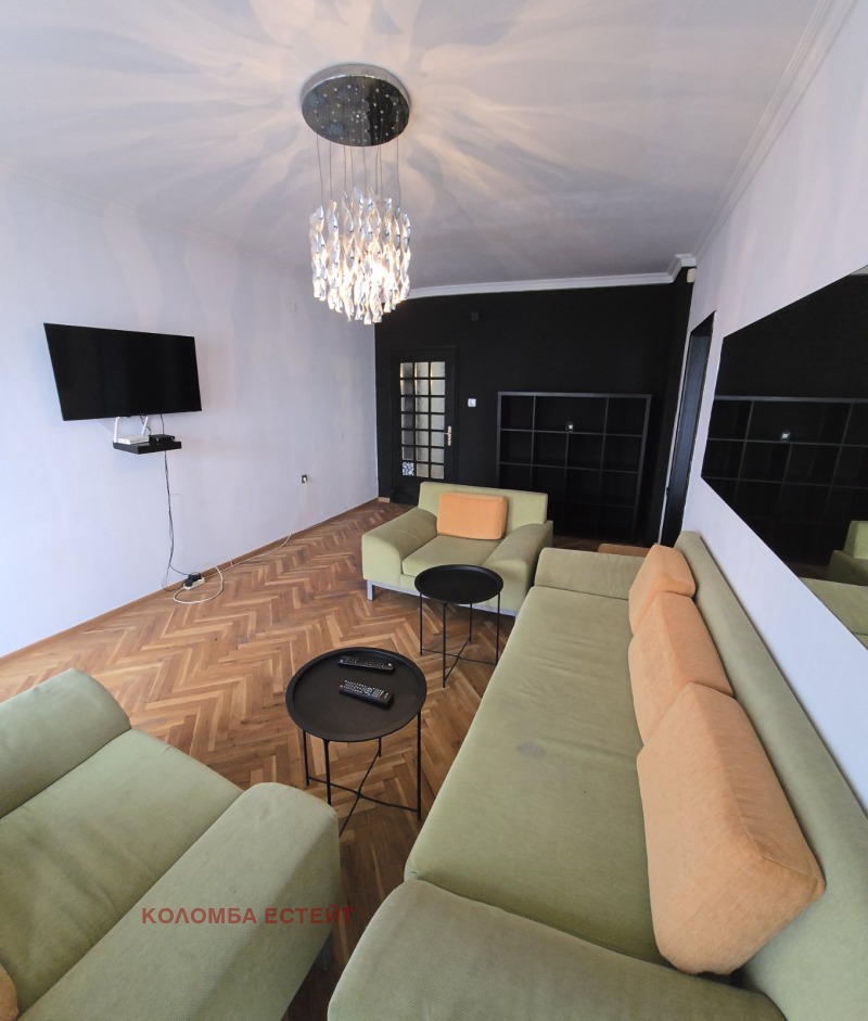 Под наем 4-СТАЕН, град София, Банишора • 1200 € • 68406371 1 — Holmes.bg Под наем 4-СТАЕН, град София, Банишора • 1200 € • 68406371 1