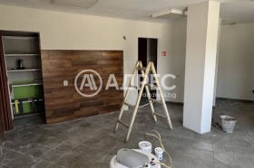 МАГАЗИН, 44 m2 - Holmes.bg МАГАЗИН, 44 m2