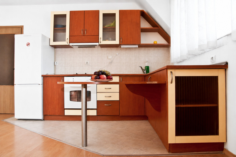Под наем 2-СТАЕН, град Варна, Център • 650 € • 56747133 1 — Holmes.bg Под наем 2-СТАЕН, град Варна, Център • 650 € • 56747133 1