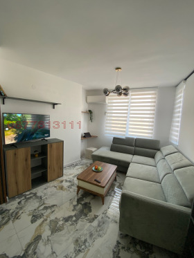 Обява Дава под наем 2-СТАЕН,град Пловдив, Център