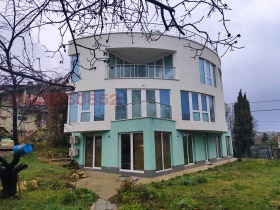 Обява Дава под наем КЪЩА,град Варна, к.к. Св.Св. Константин и Елена