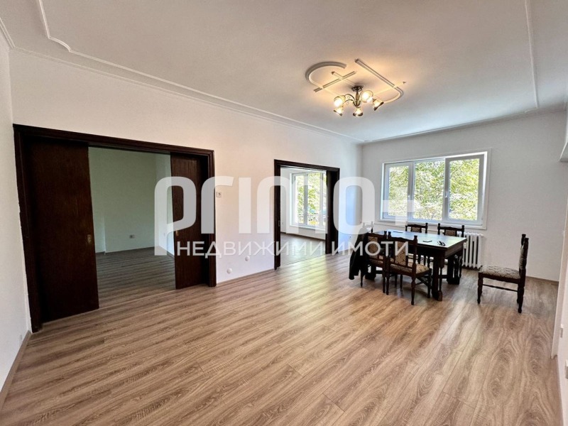 Под наем 3-СТАЕН, град София, Център • 1000 € • 69146108 1 — Holmes.bg Под наем 3-СТАЕН, град София, Център • 1000 € • 69146108 1