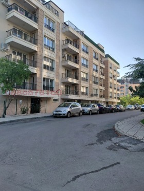 Снимка Дава под наем ГАРАЖ, ПАРКОМЯСТО