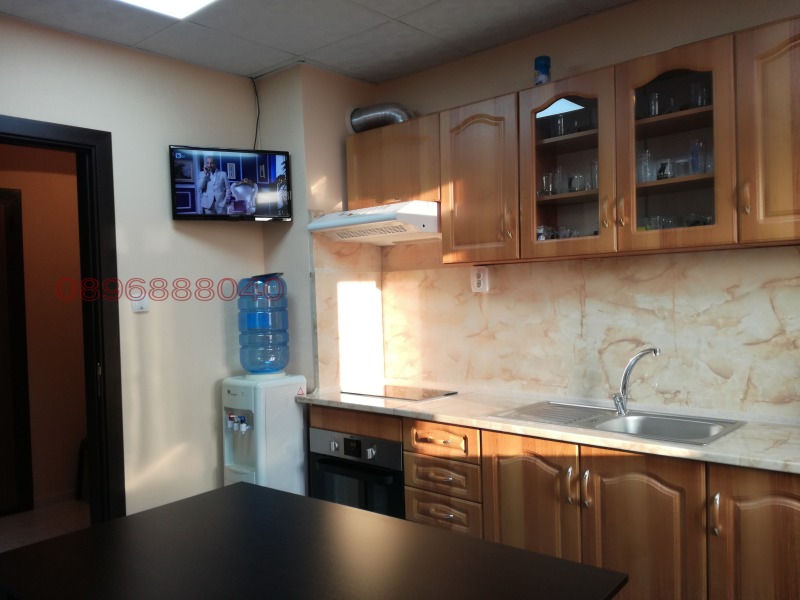 Под наем 3-СТАЕН, град Плевен, Широк център • 450 € / 880.12 лв. • 31353176 1 — Holmes.bg Под наем 3-СТАЕН, град Плевен, Широк център • 450 € / 880.12 лв. • 31353176 1