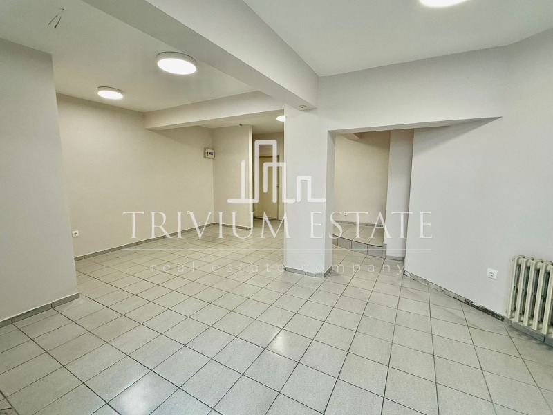 Под наем ОФИС, град Пловдив, Каменица 1 • 450 € / 880.12 лв. • 72027619 1 — Holmes.bg Под наем ОФИС, град Пловдив, Каменица 1 • 450 € / 880.12 лв. • 72027619 1