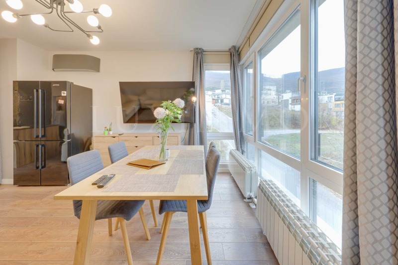 Под наем МНОГОСТАЕН, град София, Бояна • 2500 € / 4889.57 лв. • 82006985 1 — Holmes.bg Под наем МНОГОСТАЕН, град София, Бояна • 2500 € / 4889.57 лв. • 82006985 1