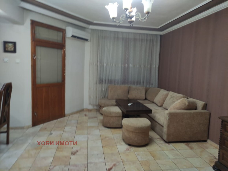 Под наем 2-СТАЕН, град Пловдив, Кючук Париж • 350 € / 684.54 лв. • 29807356 1 — Holmes.bg Под наем 2-СТАЕН, град Пловдив, Кючук Париж • 350 € / 684.54 лв. • 29807356 1