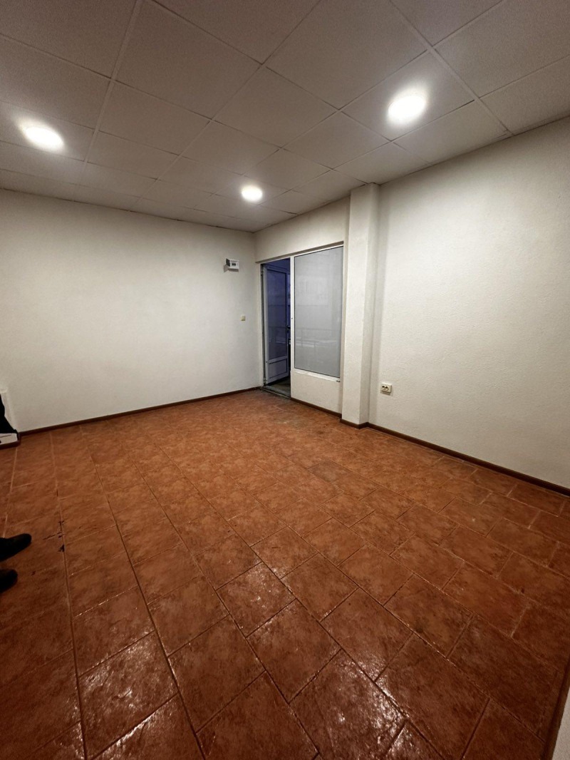 Под наем ОФИС, град София, Люлин 3 • 204 € / 398.99 лв. • 85438956 1 — Holmes.bg Под наем ОФИС, град София, Люлин 3 • 204 € / 398.99 лв. • 85438956 1