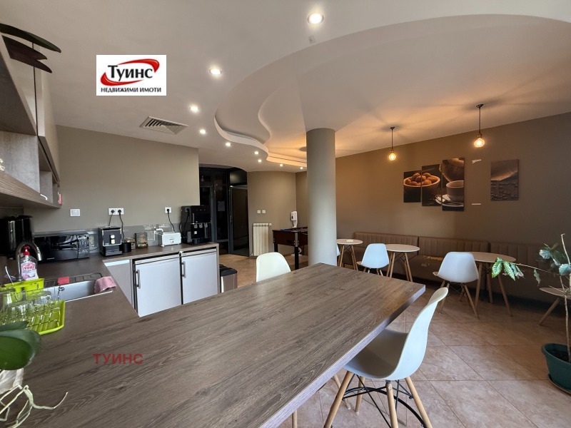 Под наем ОФИС, град Пловдив, Кършияка • 1800 € / 3520.49 лв. • 55112043 1 — Holmes.bg Под наем ОФИС, град Пловдив, Кършияка • 1800 € / 3520.49 лв. • 55112043 1