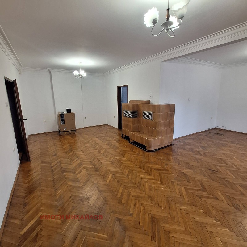 Под наем 3-СТАЕН, град София, Лозенец • 750 € • 61332708 1 — Holmes.bg Под наем 3-СТАЕН, град София, Лозенец • 750 € • 61332708 1