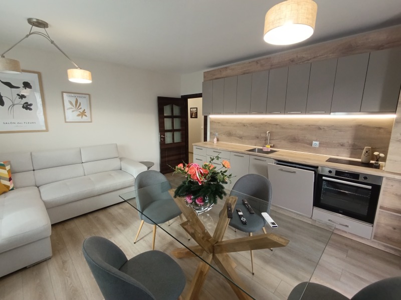 Под наем 3-СТАЕН, град Велико Търново, Зона Б • 600 € / 1173.50 лв. • 14478225 1 — Holmes.bg Под наем 3-СТАЕН, град Велико Търново, Зона Б • 600 € / 1173.50 лв. • 14478225 1