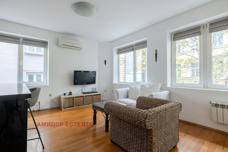 Под наем 1-СТАЕН, град София, Център • 550 € / 1075.71 лв. • 99955620 1 — Holmes.bg Под наем 1-СТАЕН, град София, Център • 550 € / 1075.71 лв. • 99955620 1