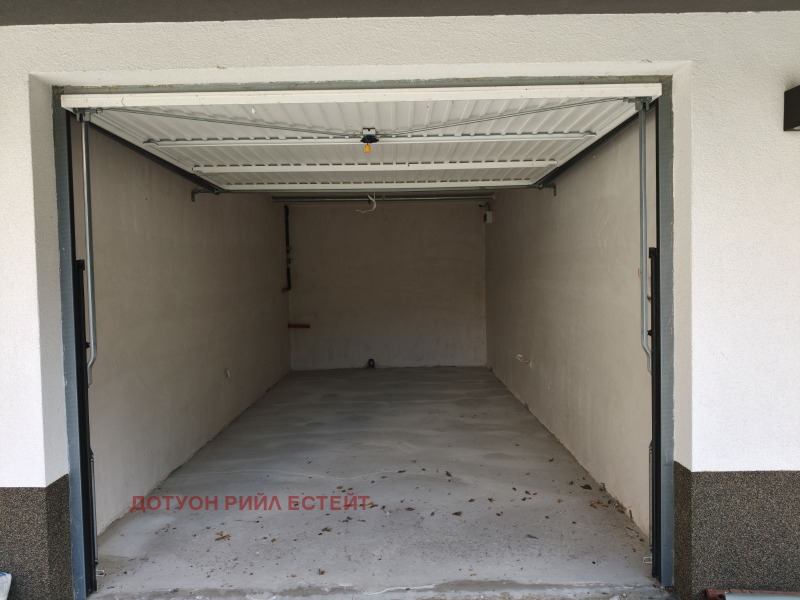 Под наем ГАРАЖ, ПАРКОМЯСТО, град София, Люлин 9 • 150 € • 24693242 1 — Holmes.bg Под наем ГАРАЖ, ПАРКОМЯСТО, град София, Люлин 9 • 150 € • 24693242 1