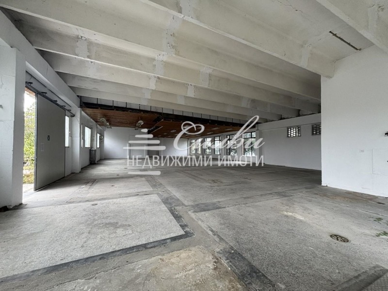 Под наем СКЛАД, град Шумен, Промишлена зона • 2419 € • 61059234 1 — Holmes.bg Под наем СКЛАД, град Шумен, Промишлена зона • 2419 € • 61059234 1