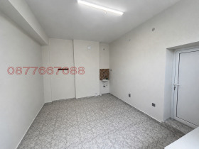 ОФИС, 15 m2 - Holmes.bg ОФИС, 15 m2