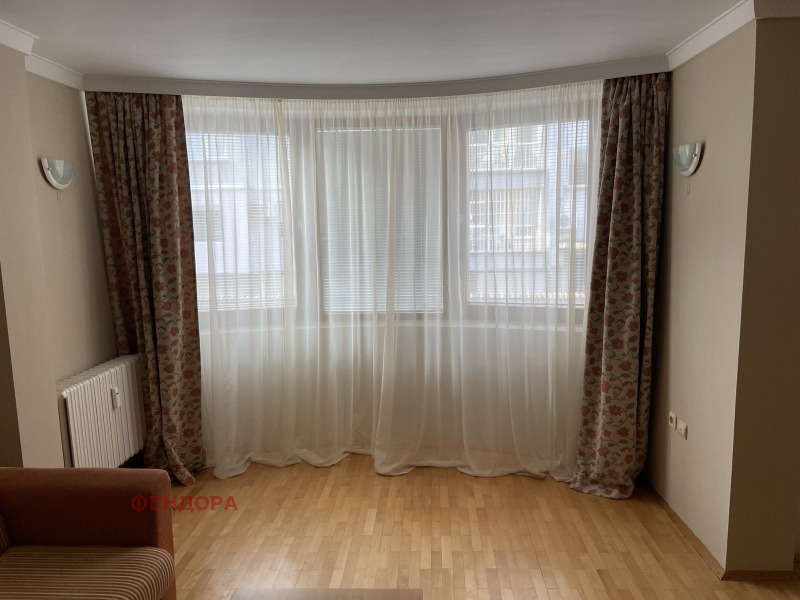 Под наем 3-СТАЕН, град София, Белите брези • 700 € / 1369.08 лв. • 56282756 1 — Holmes.bg Под наем 3-СТАЕН, град София, Белите брези • 700 € / 1369.08 лв. • 56282756 1