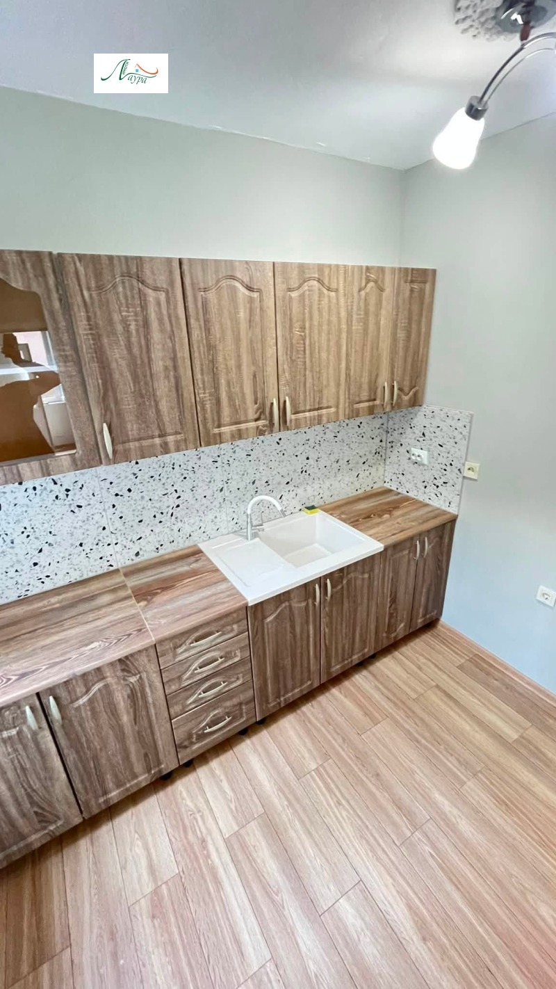 Под наем ЕТАЖ ОТ КЪЩА, град Шумен, Добруджански • 300 € • 15291997 1 — Holmes.bg Под наем ЕТАЖ ОТ КЪЩА, град Шумен, Добруджански • 300 € • 15291997 1