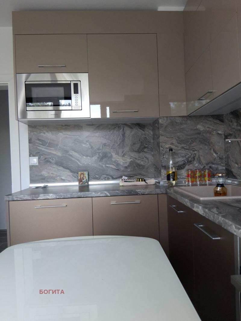 Под наем 2-СТАЕН, град Стара Загора, Център • 280 € / 547.63 лв. • 97122067 1 — Holmes.bg Под наем 2-СТАЕН, град Стара Загора, Център • 280 € / 547.63 лв. • 97122067 1