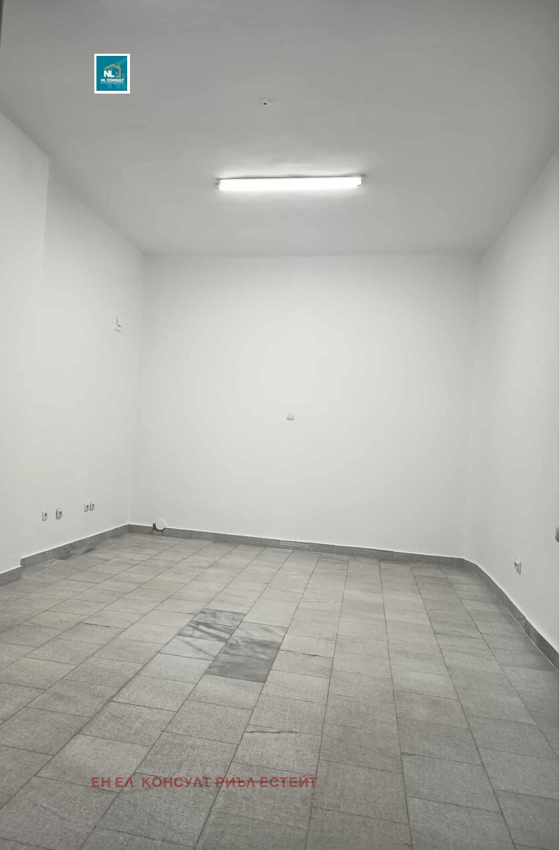 Под наем МАГАЗИН, град Пловдив, Център • 880 лв. / 449.94 € • 88911762 1 — Holmes.bg Под наем МАГАЗИН, град Пловдив, Център • 880 лв. / 449.94 € • 88911762 1