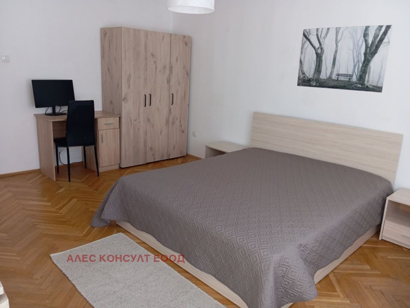 Под наем 2-СТАЕН, град София, Център • 850 € / 1662.46 лв. • 34452435 1 — Holmes.bg Под наем 2-СТАЕН, град София, Център • 850 € / 1662.46 лв. • 34452435 1