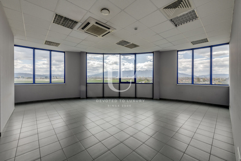 Под наем ОФИС, град София, Враждебна • 4640 € / 9075.05 лв. • 71677033 1 — Holmes.bg Под наем ОФИС, град София, Враждебна • 4640 € / 9075.05 лв. • 71677033 1