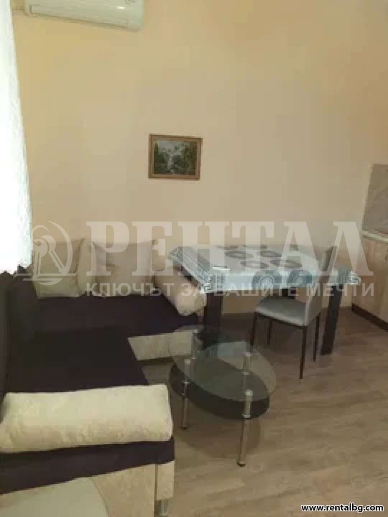 Под наем 2-СТАЕН, град Пловдив, Център • 400 € • 91947334 1 — Holmes.bg Под наем 2-СТАЕН, град Пловдив, Център • 400 € • 91947334 1