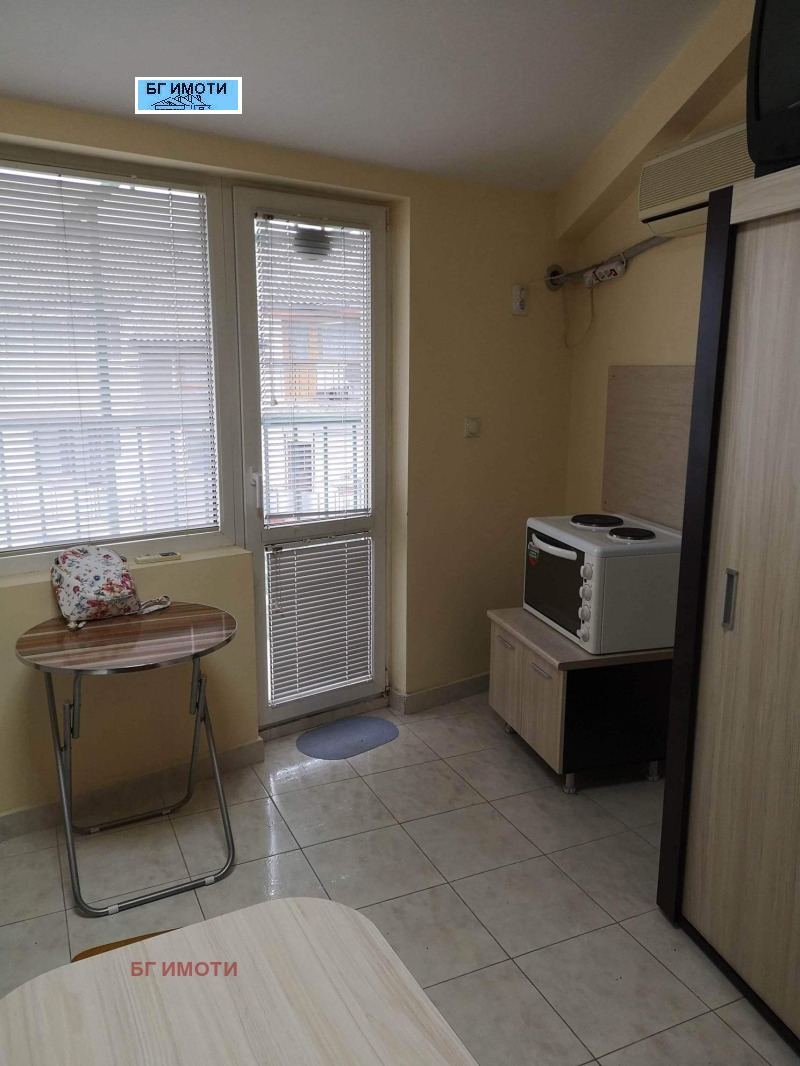 Под наем 1-СТАЕН, град Враца, Център • 200 € / 391.17 лв. • 51354089 1 — Holmes.bg Под наем 1-СТАЕН, град Враца, Център • 200 € / 391.17 лв. • 51354089 1