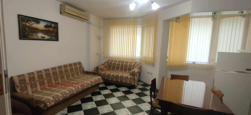 Под наем 2-СТАЕН, град Пловдив, Център • 300 € / 586.75 лв. • 88936873 1 — Holmes.bg Под наем 2-СТАЕН, град Пловдив, Център • 300 € / 586.75 лв. • 88936873 1