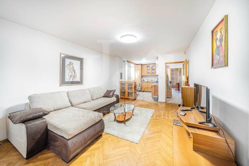 Под наем 3-СТАЕН, град София, Център • 1100 € • 67635508 1 — Holmes.bg Под наем 3-СТАЕН, град София, Център • 1100 € • 67635508 1