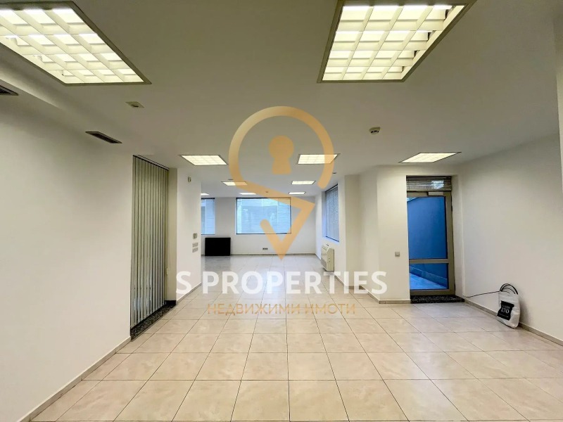 Под наем ОФИС, град Варна, Център • 2200 € / 4302.83 лв. • 42180279 1 — Holmes.bg Под наем ОФИС, град Варна, Център • 2200 € / 4302.83 лв. • 42180279 1