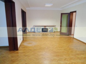 4-СТАЕН, 215 m2 - Holmes.bg 4-СТАЕН, 215 m2